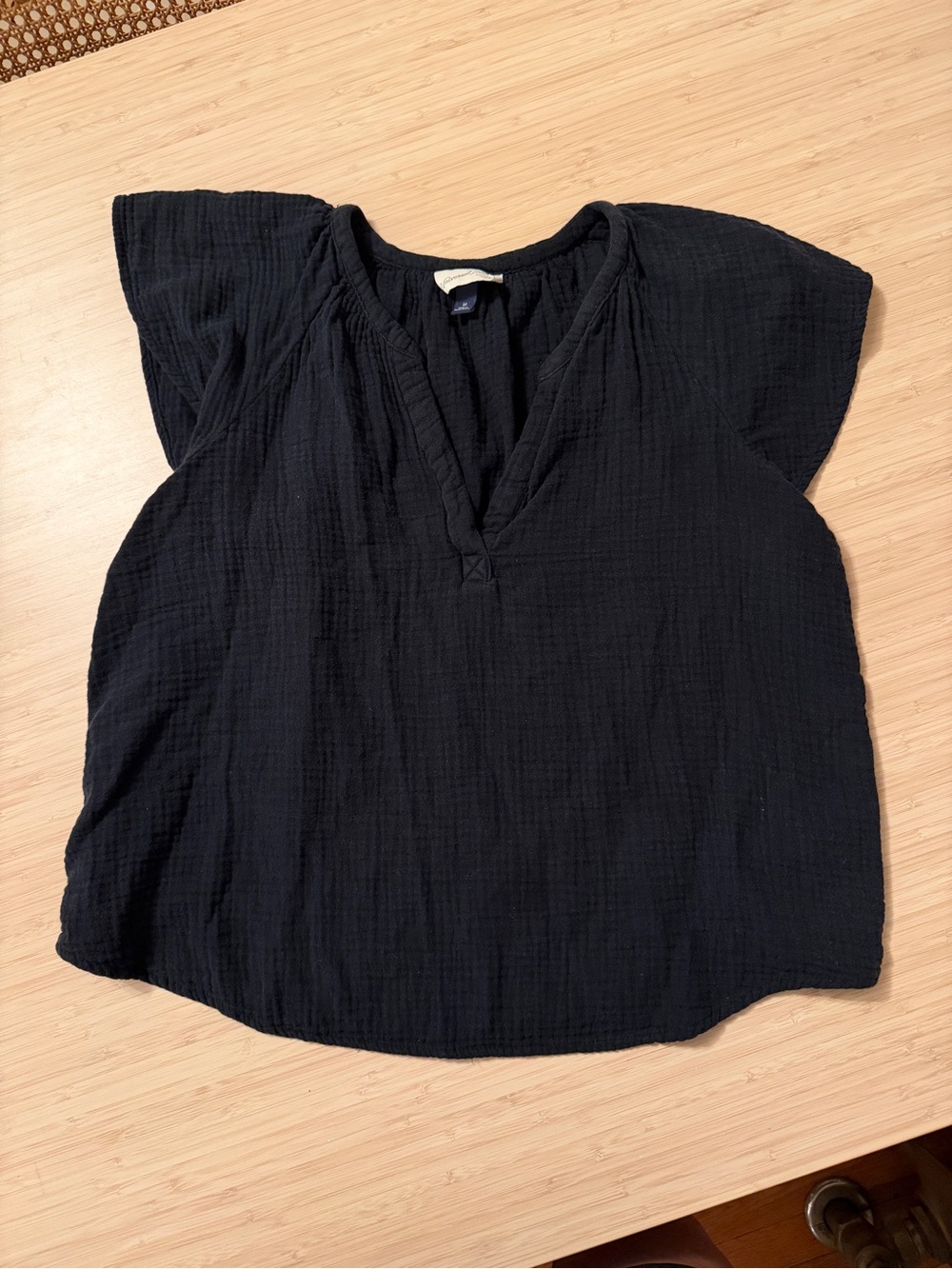 Universal Thread Black Cotton Gauze V-Neck Tank Top
